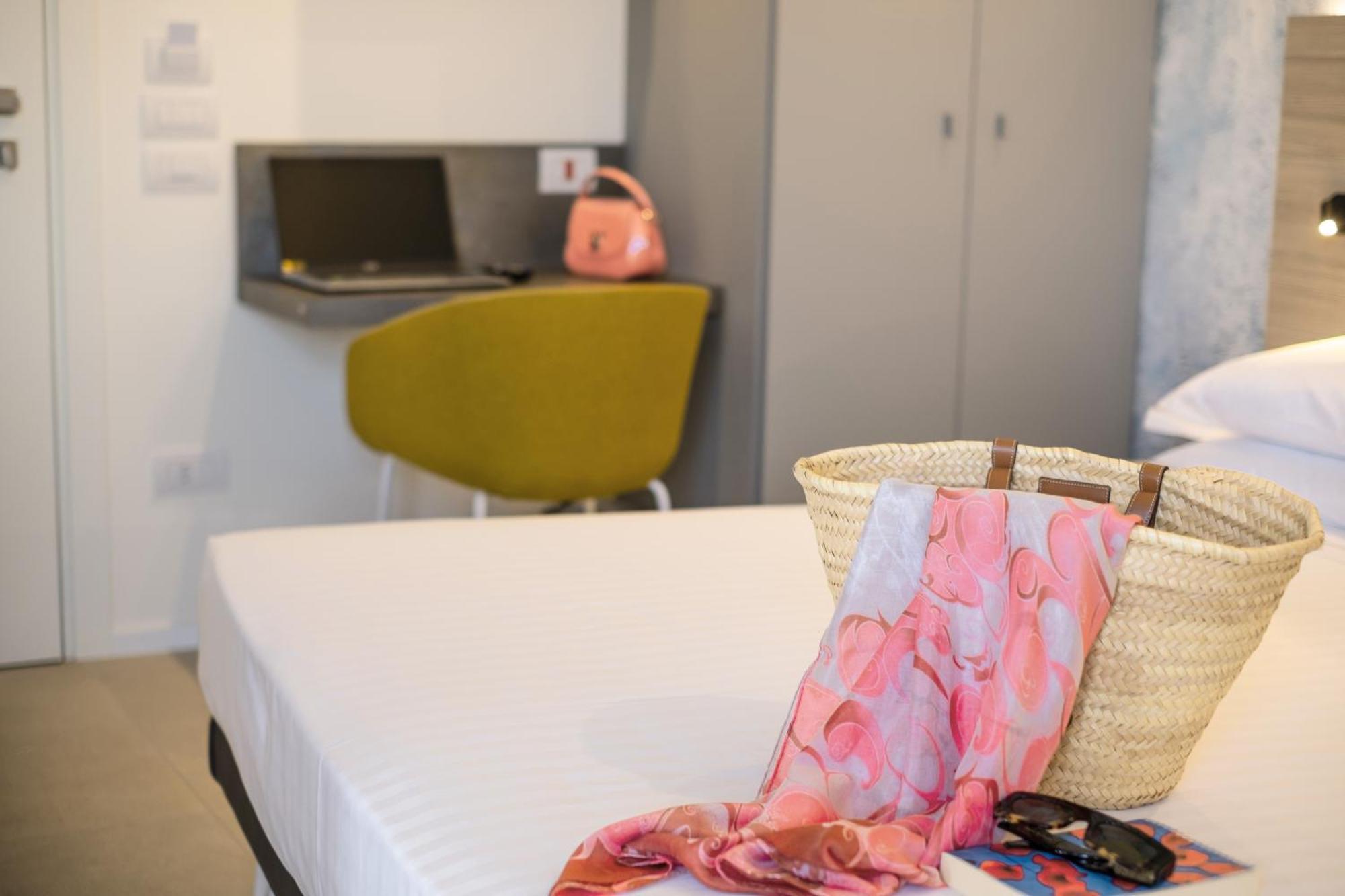 Hotel Cristallo Senigallia Kültér fotó